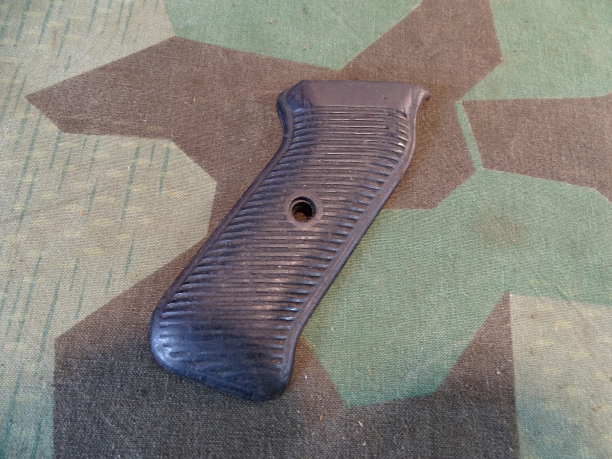 Originale Einzel Bakelit Griffschale für Wehrmachts MP 40 
