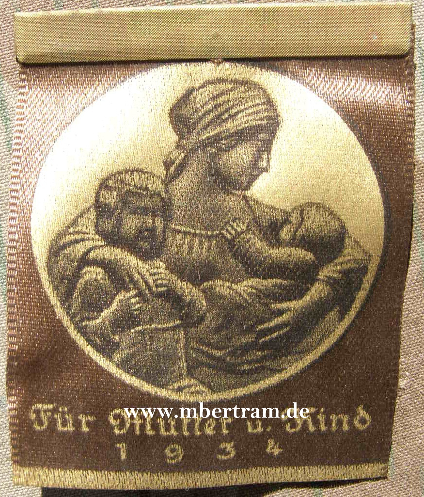 "für MUTTER UND KIND 1934" Mai 1934. Stoffabzeichen