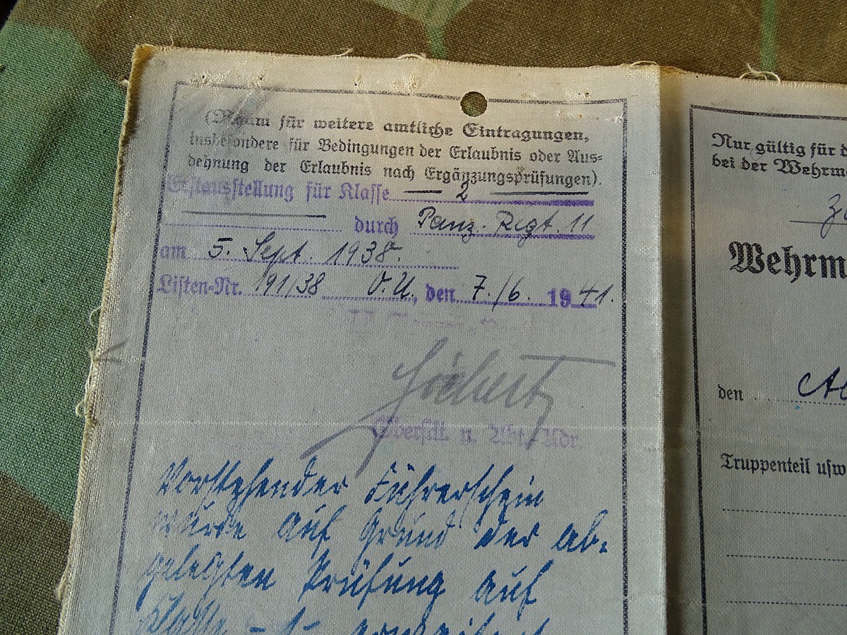 Wehrmacht Führerschein 1941 , A.Heinrichs aus Solingen,  7 Panzer Rgt..11- Paderborn, Halbkette