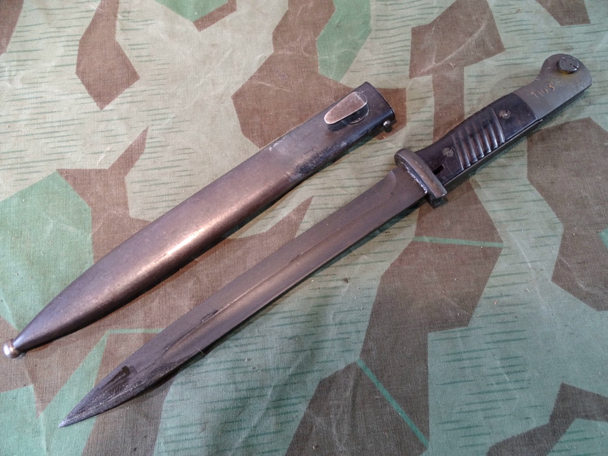 Wehrmachts K 98 Seitengewehr SG 84/98 mit Bakelit Griffschalen, 42 asw / 41cul