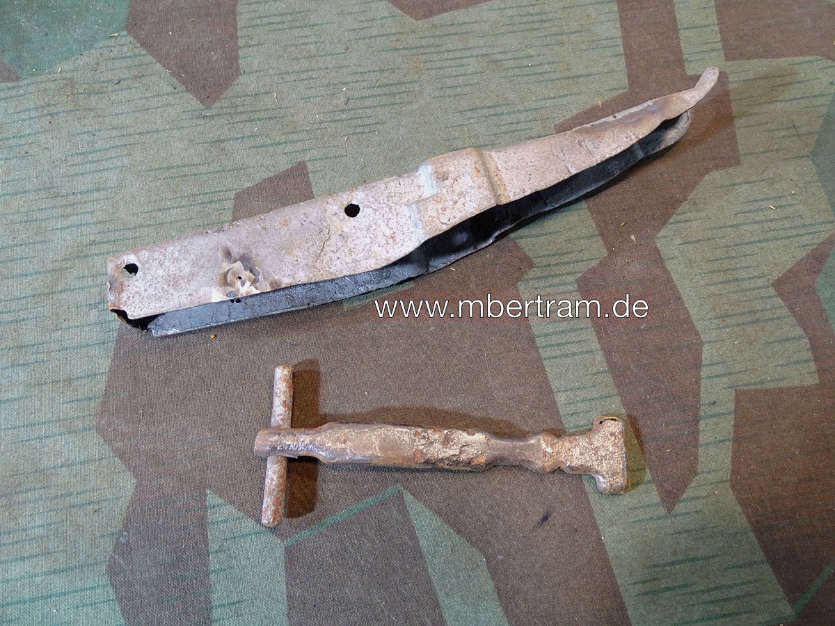 Sicherungsschieber und Abzug für Panzerfaust 60 oder 100