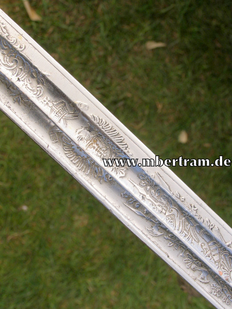 10304-18 Extra-Kürassier-Degen M 1854 -Klingenätzung, Portepee.