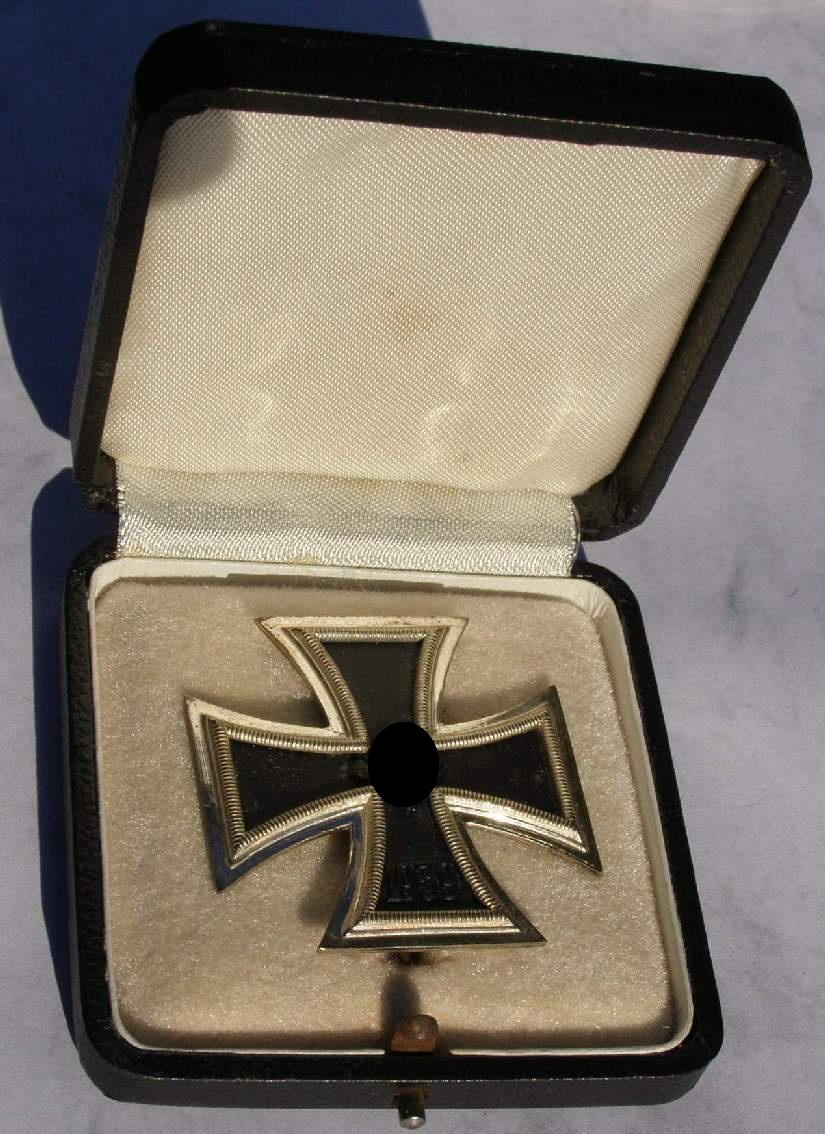 Eisernes Kreuz 1. Kl.1939 mit Verleihungsetui, L /11 Deumer