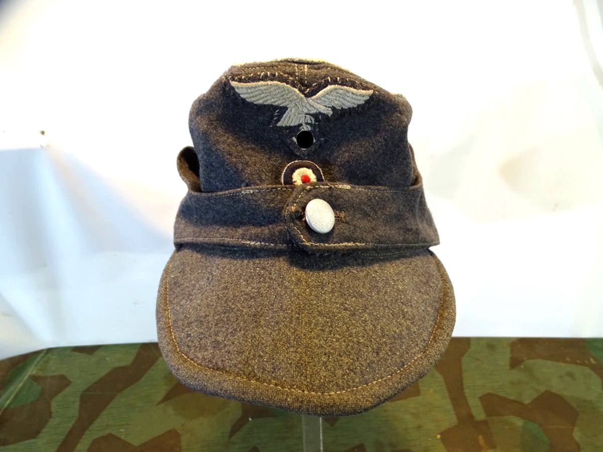 Luftwaffen Offiziers Feldmütze, mitbeförderte Manschafts Feldmütze. Getragenes Original 
