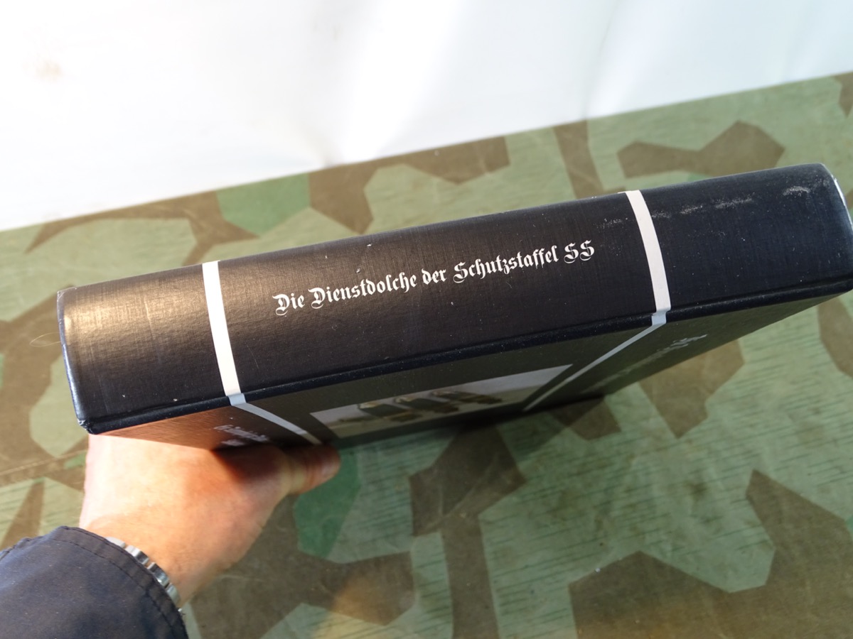 Ralf Siegert: Die Dienstdolch der Schutzstaffel SS. "Eine Biebel für Dienstdolch Sammler" Ralf Siegert: Die Dienstdolch der Schutzstaffel SS. "Eine Biebel für Dienstdolch Sammler"