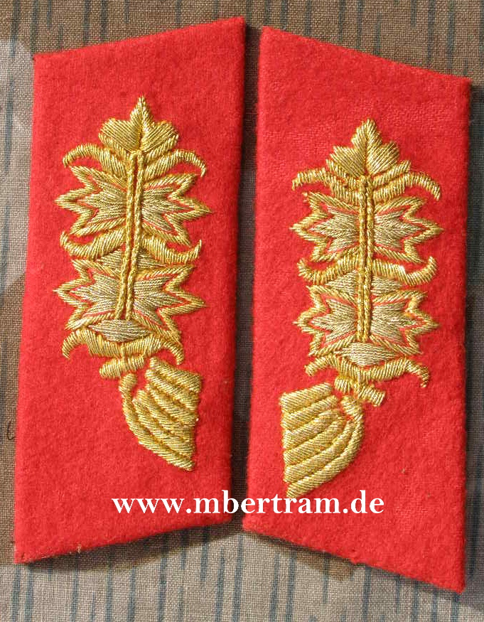Replik: Pärchen Kragenspiegel General Wehrmacht