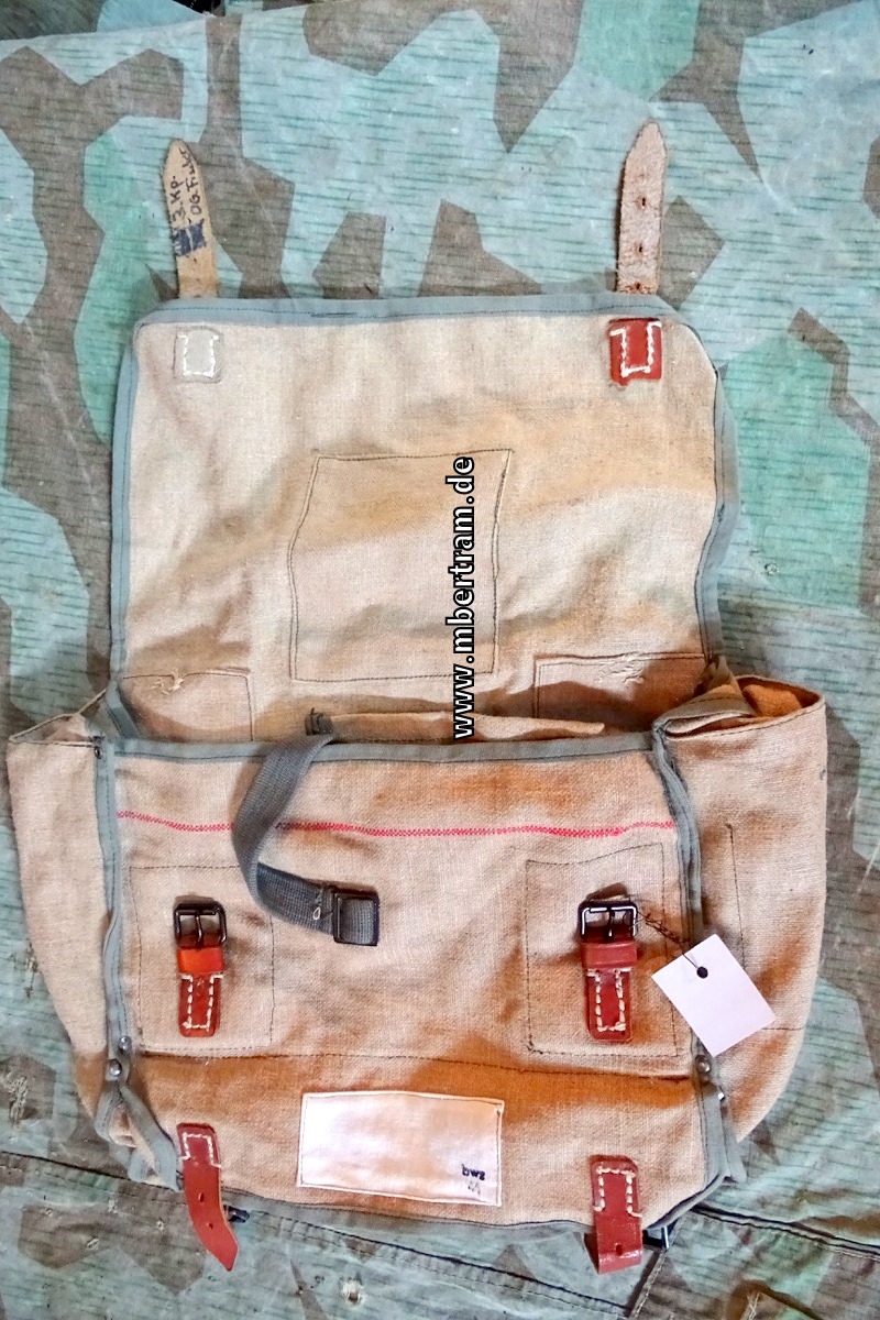 Wehrmacht Tasche zur Pferdegasmaske 41 , sandfarben " bwz 44"