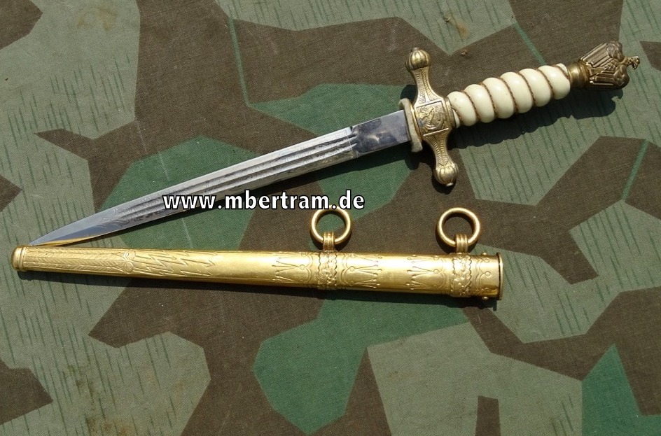 16014-2 Kriegsmarine Offiziersdolch zusammengesetzes Stück aus Original- u. Reproteilen