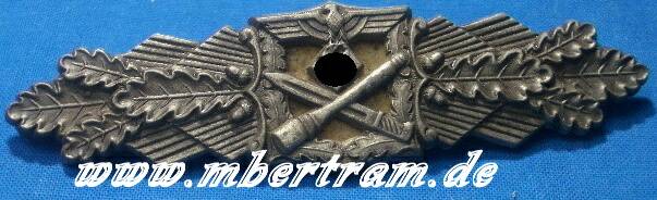 Nahkampfspange in Bronze, Feinzink "FLL", Eisenplättchen