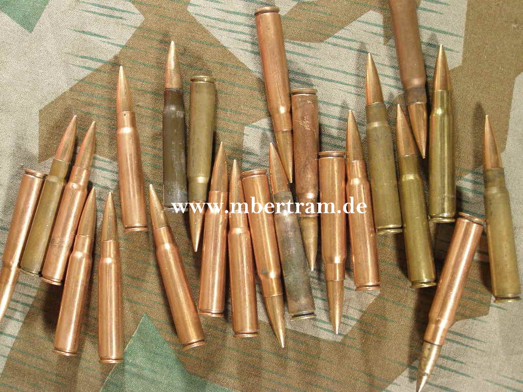 WH K 98/ MG 34 / MG 42. Deko Standartmunition, Kal.8x57, gemischte Sortierung