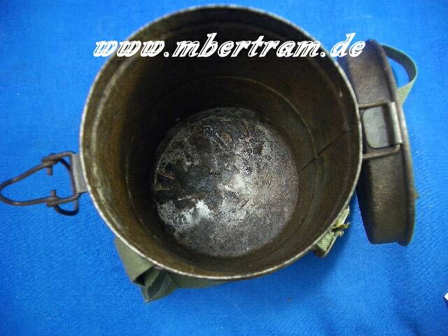 Gasmaskendose deutsch, 1. Weltkrieg, Reste d. Originalfarbe