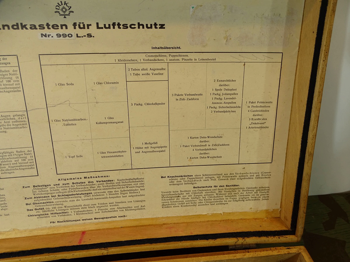 Duka Verbandkasten für Luftschutz, komplett befüllt. 