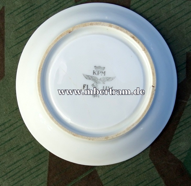 LuftwaffenTassen Unterteller 15cm. Adler, FL.U.V, KPM 1941