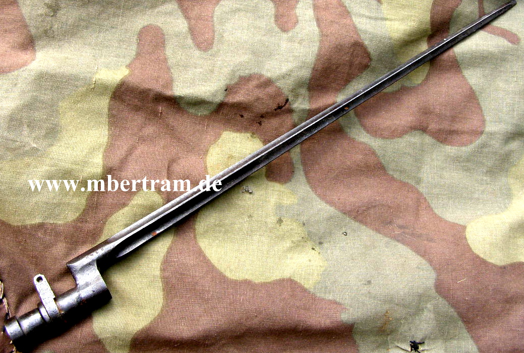 Russisches vierkant Bajonett für Mosin Nagant Gewehr.