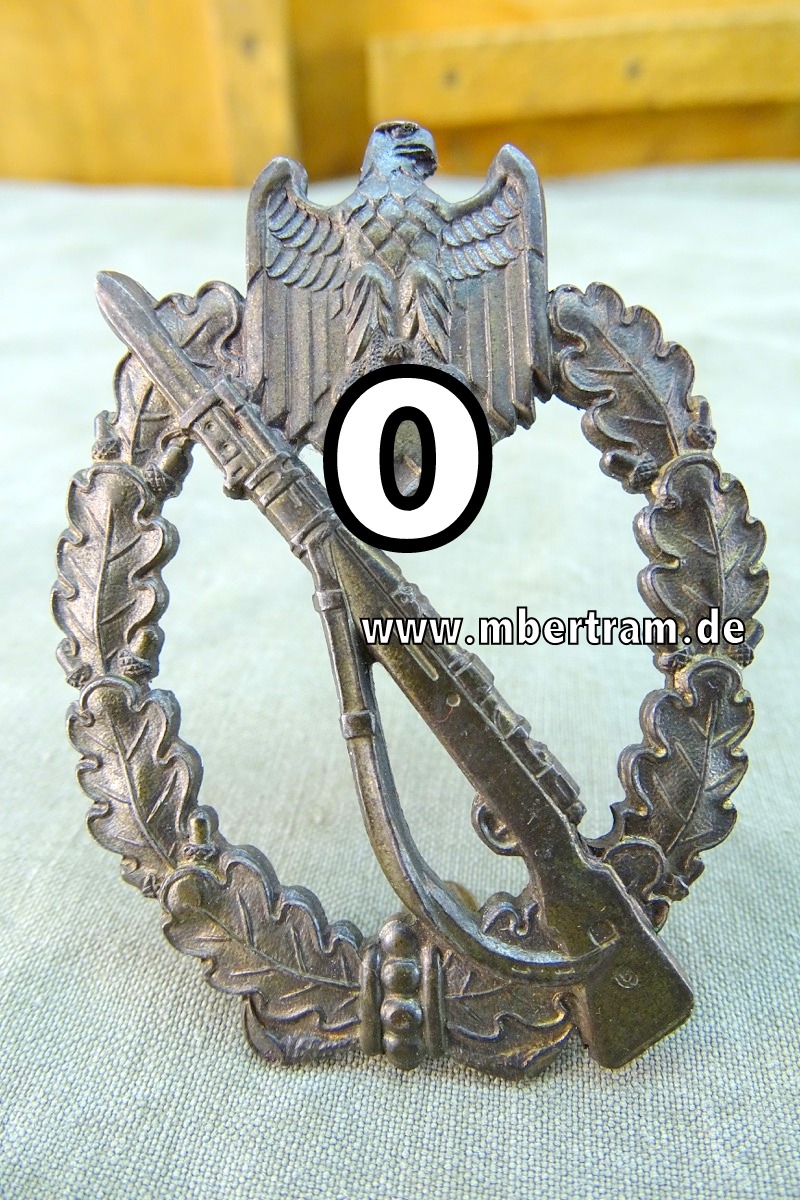Infanteriesturmabzeichen in Bronze, Feinzink bronziert, ohne Hersteller, Top Erhaltung