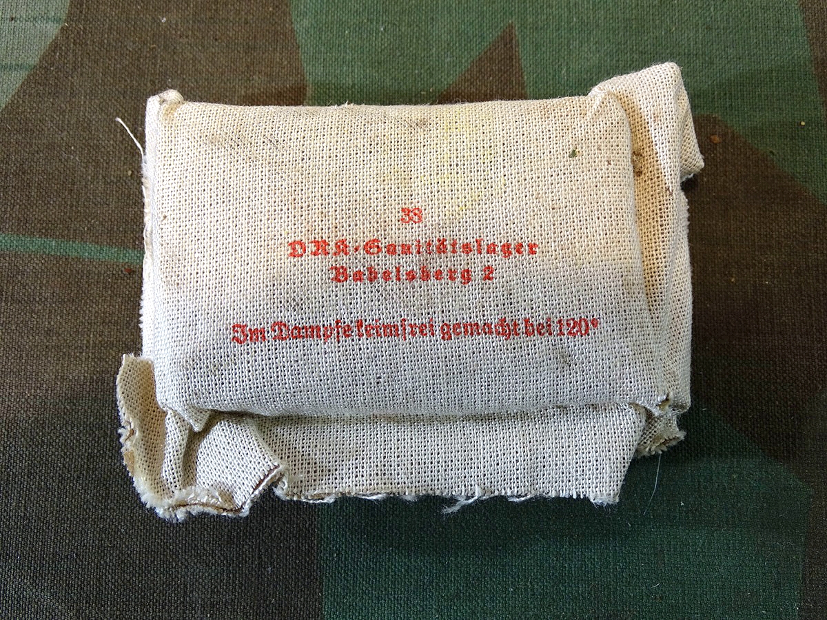 DRK- Deutsches rotes Kreuz Verbandpäckchen, mittel, DRK Sanitätslager Babelsberg