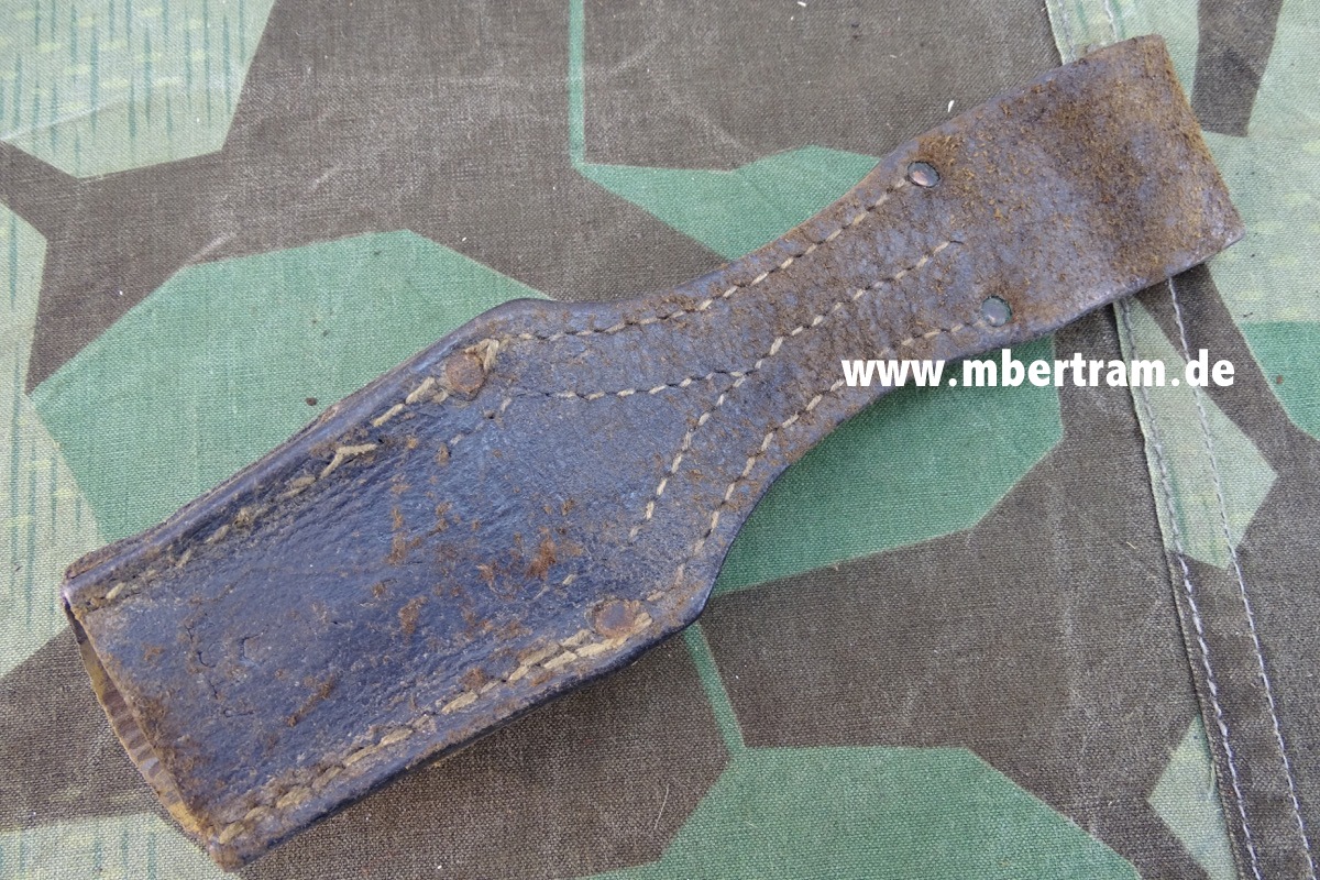 Koppelschuh zum 1. WK Seitengewehr M 1884/98, frühes Stück, Kupfernieten 1917