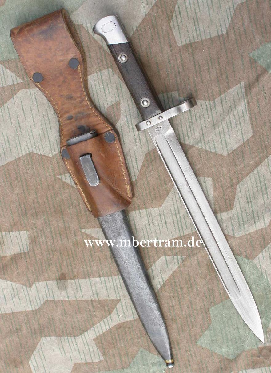 Steyr Bajonett M 95, Hst.:" MU" im Oval, Koppelschuh.