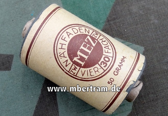 Wehrmachts Nähgarn, FELDGRAU, 50 gr. Nähfaden 4-fach, Hst.: MEZ um 1944