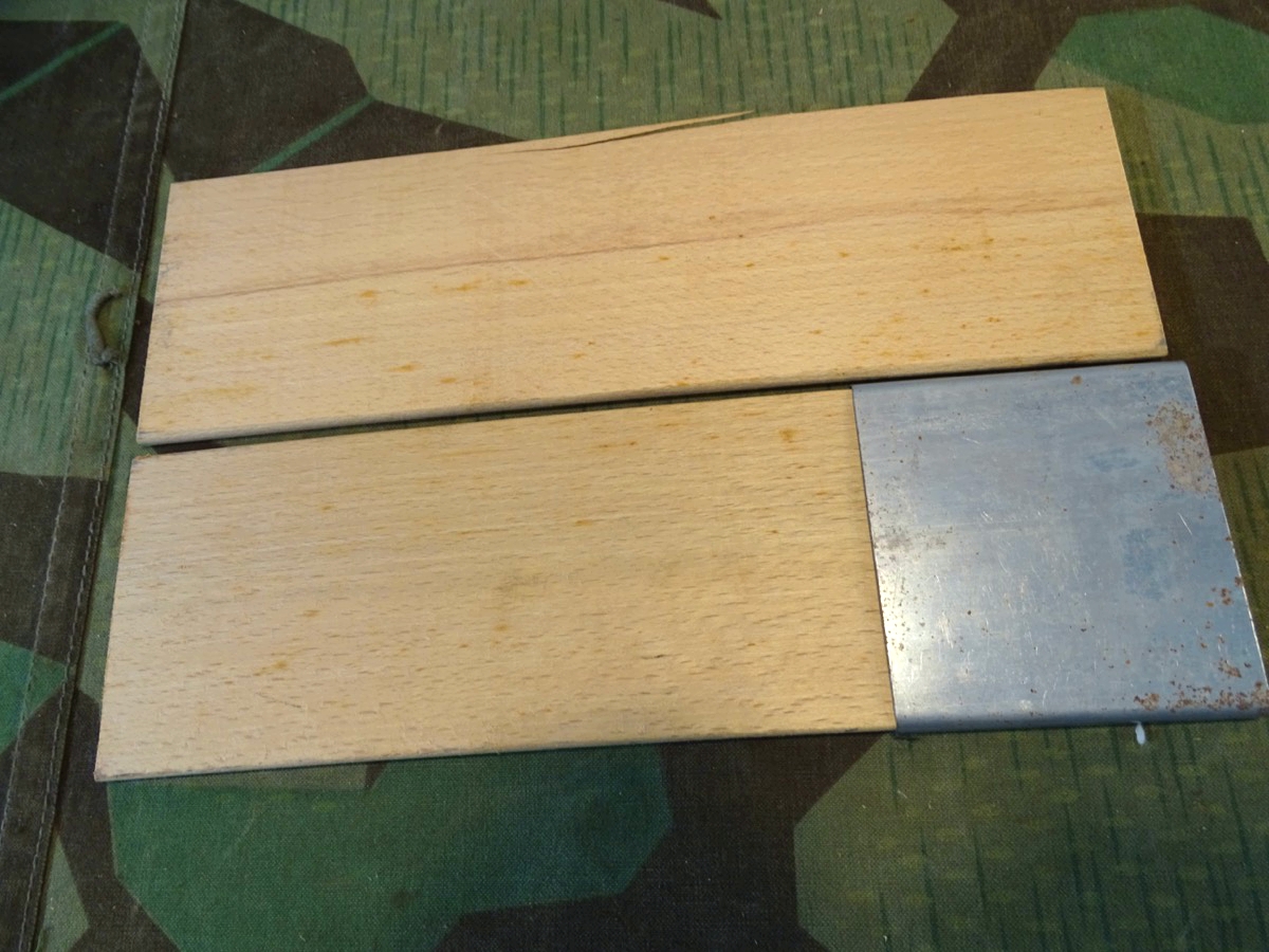 Sanitätszubehör Wehrmacht 2 Holz Schienen, kleine Absplitterung