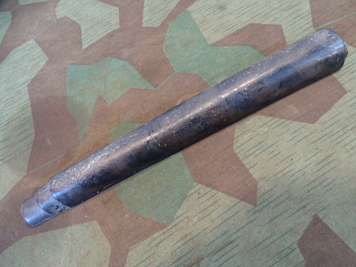 Wehrmacht K 43 Handschutz / Schaft Oberholz aus Bakelit. ( Nachbau)