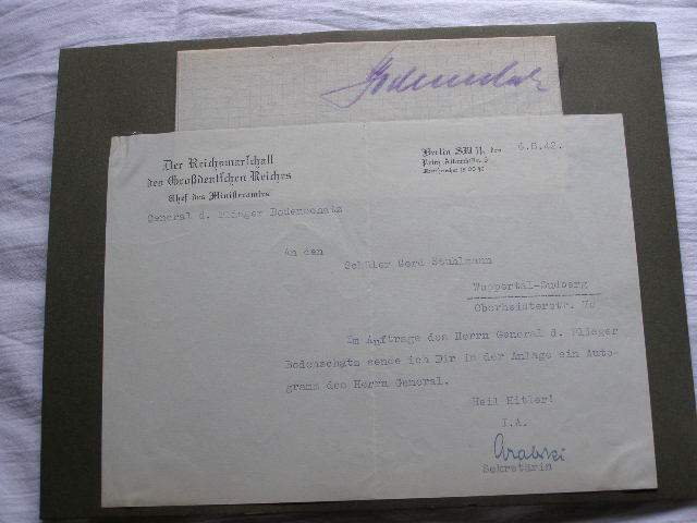 Luftwaffe original Unterschrift von RK Träger Gen.d.Flieger Bodenschatz mit schönem übersendungsschr