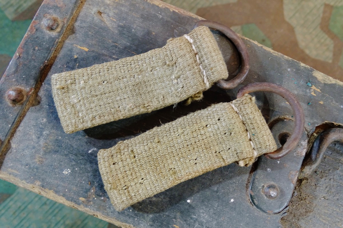 Paar Webriemen Koppelschlaufen