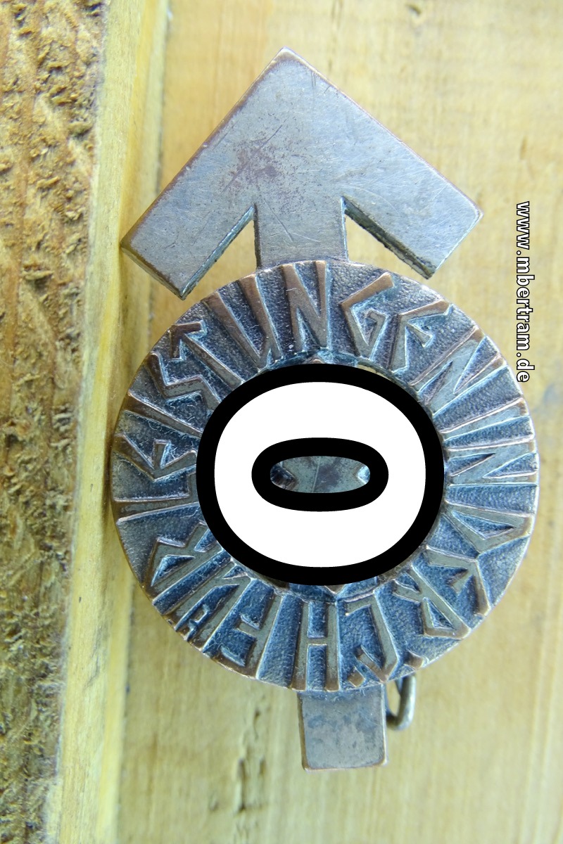 HJ-Leistungsabzeichen in Silber, Cupal, versilbert, Hersteller "RZM M 1/34"