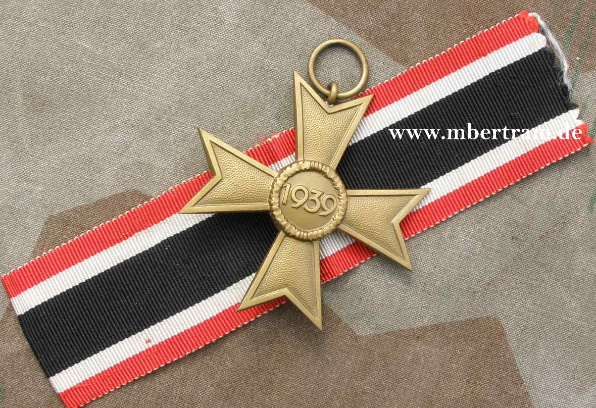 Kriegsverdienstkreuz 1939 2.Klasse Buntmetall, am Band