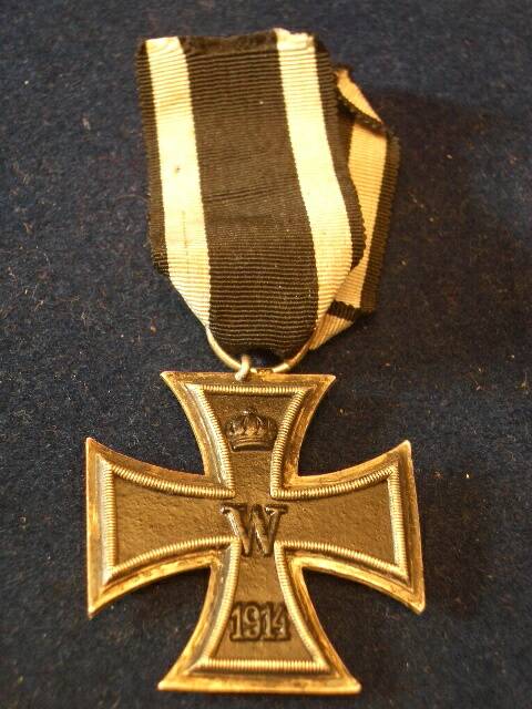 Eisernes Kreuz 2.Klasse 1914-1918 mit Band u. Hst. Marke