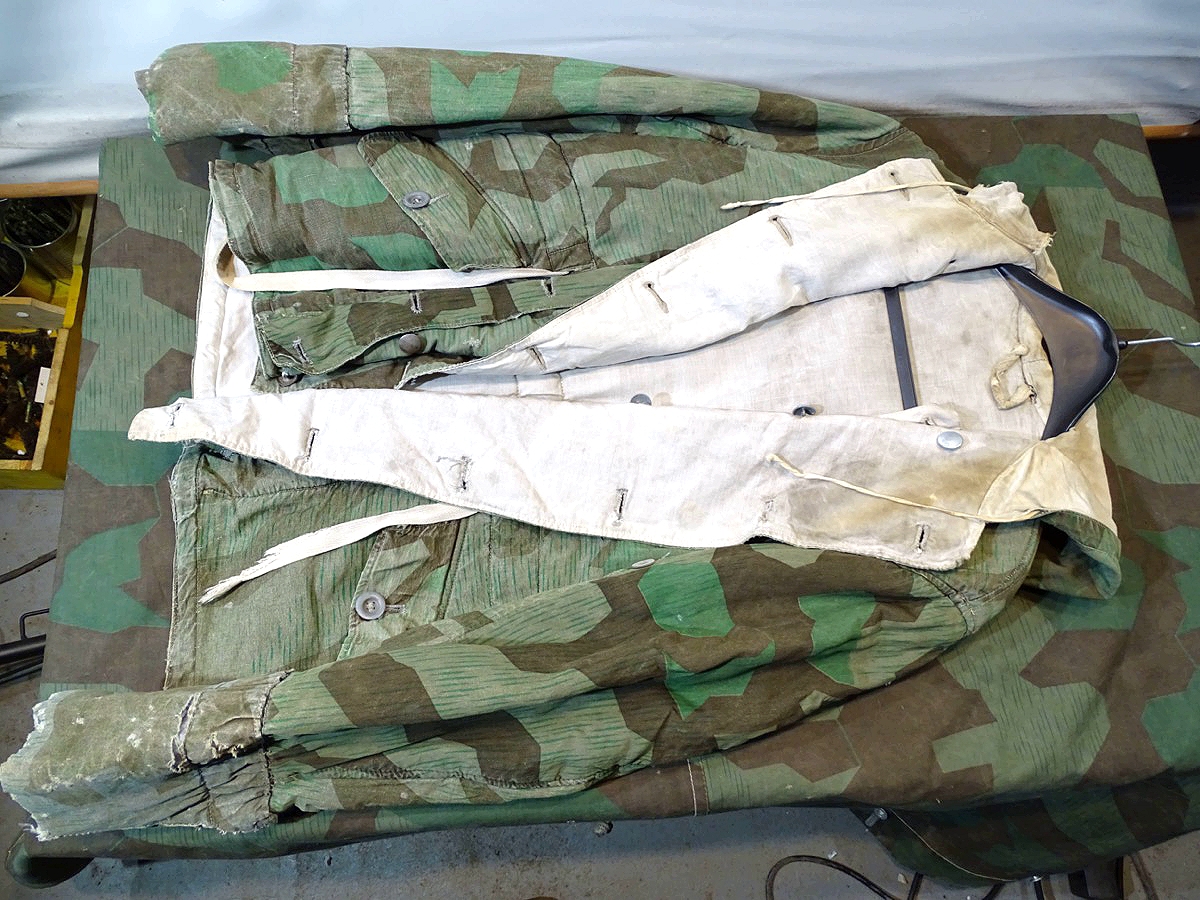 20950-8 Wehrmacht wendbare Wintertarnjacke, Splittertarn auf weiß, getragenes, ungereinigtes Stück