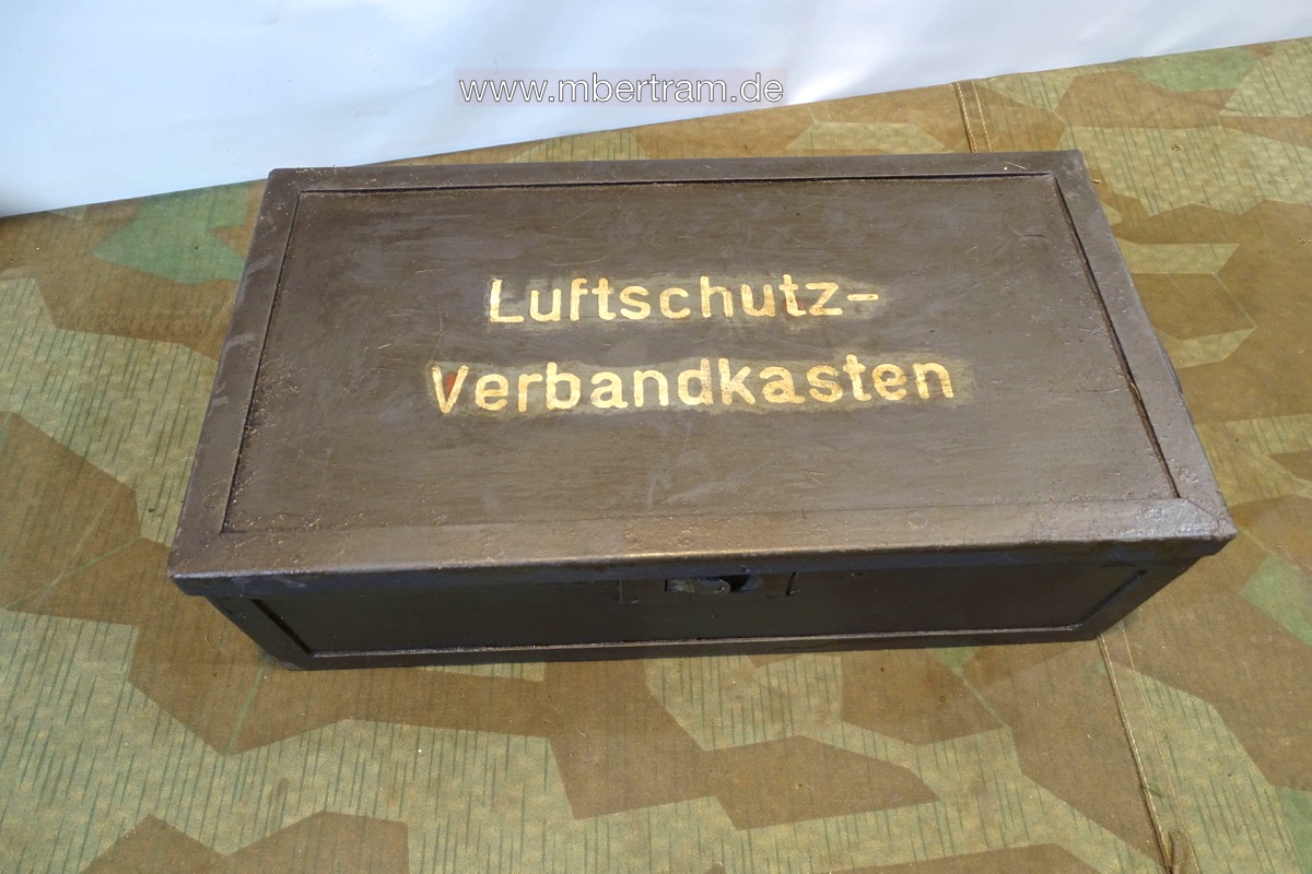 Blaugrauer LS Verbandlkasten, Aufschrift,  Innen Packliste
