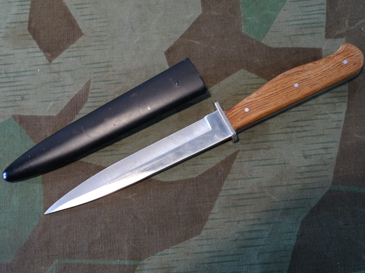 Replik: Grabendolch / Kampfmesser 42 der Wehrmacht