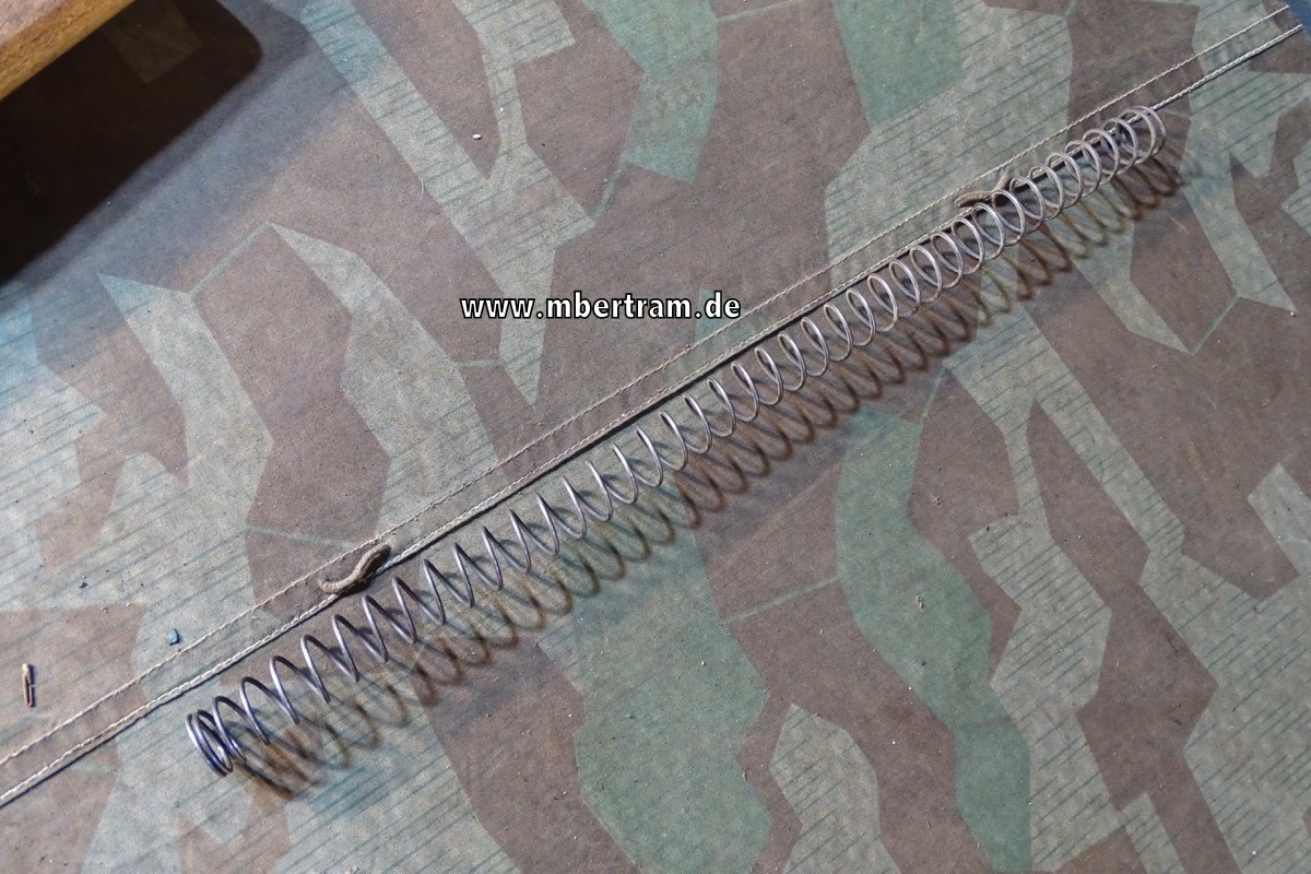 Spannfeder für Wehrmachts  Sturmgewehr 44, / MP 44