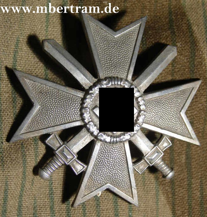 KvK 1939 1.KL. MIT SCHWERTERN, GEWÖLBT, FEINZINK,"4"