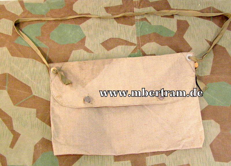 Tasche f. leichten Gasschutzanzug M 39 von 1941 mit WaA.