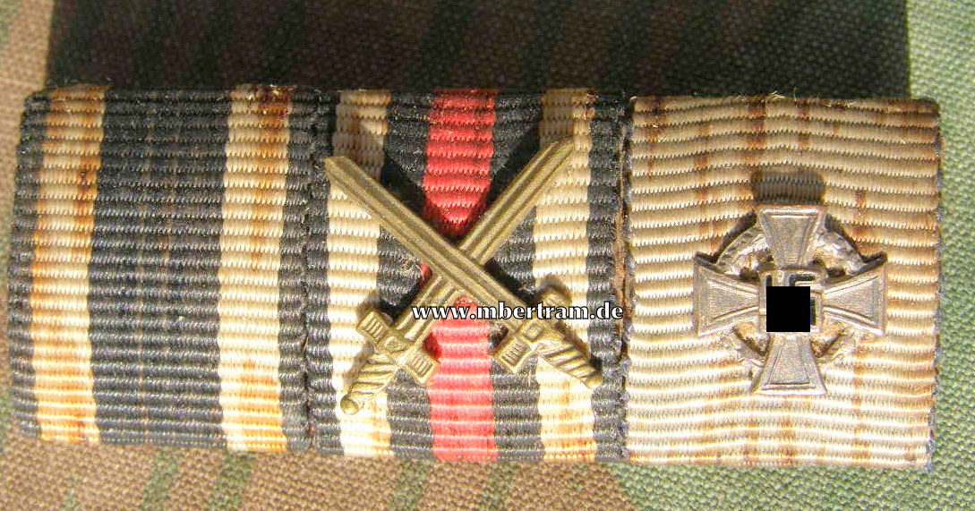 3er Bandspange: EK2 1914,.Ehrenkr.f.Frontk.,Treued. Ehrenz.