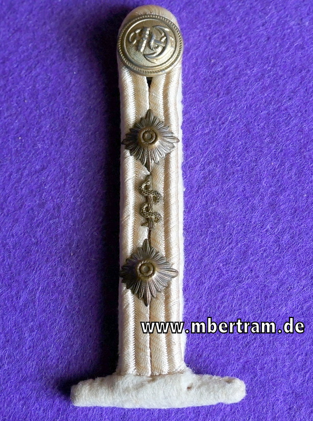 Kriegsmarine Schulterstück, Oberfähnrich im Sanitätsdienst