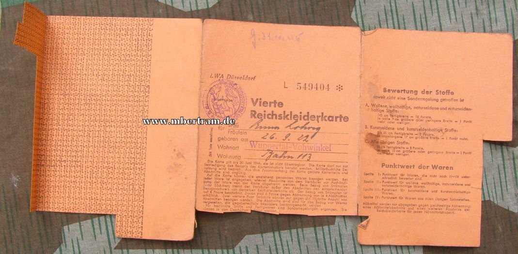 11174-10 Dokumentenkonvolut Kameradschaftsälteste Anna L. weibl. RAD