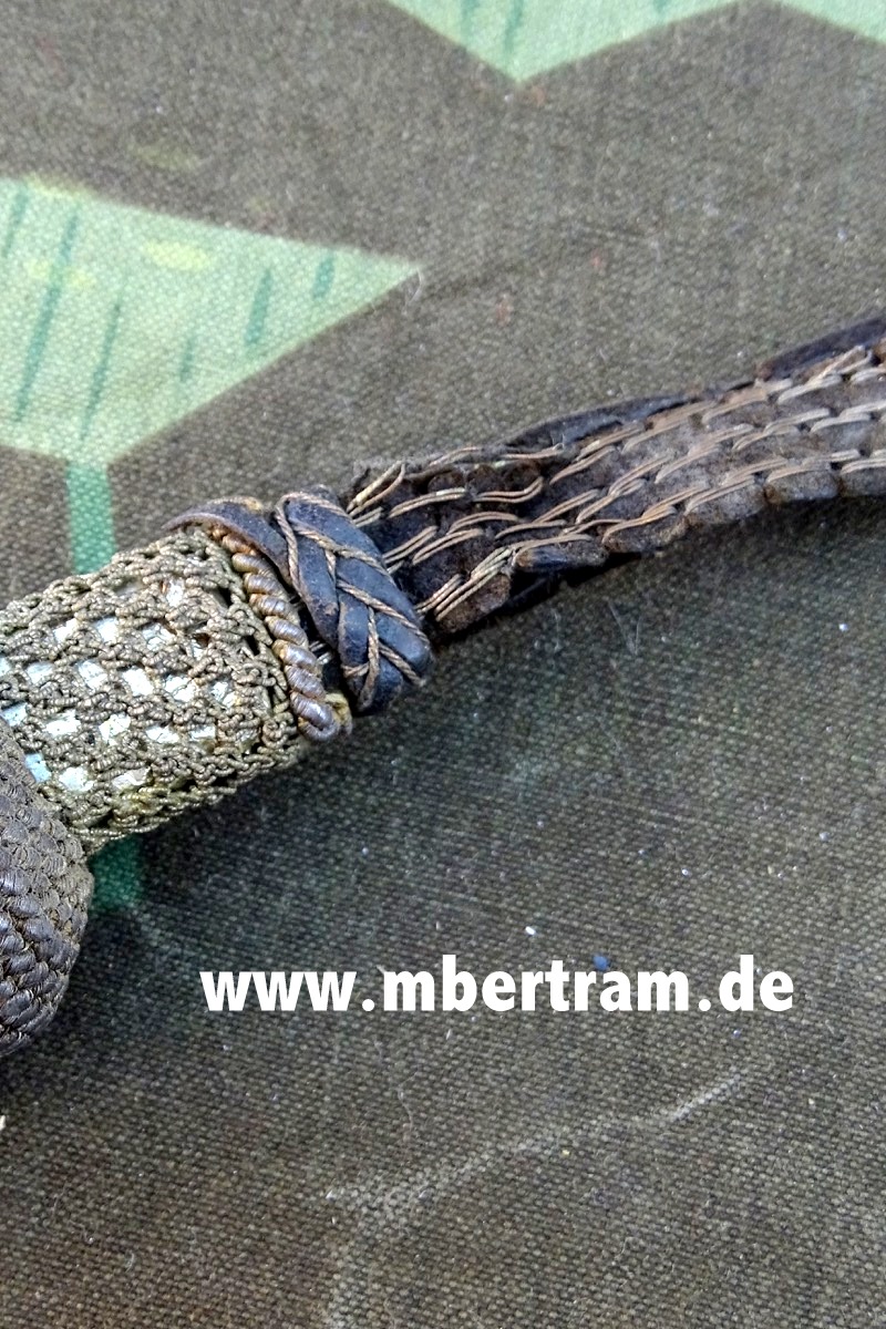 Wehrmacht Offiziers Portepee für Säbel und Seitengewehr, schmal, 3 Durchzüge