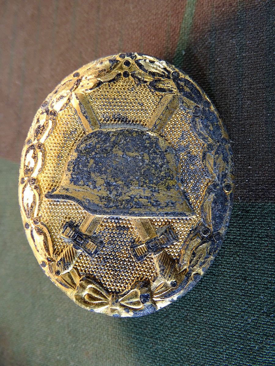 Verwundeten Abzeichen in Gold 1939, Hst. 65, (Klein& Quenzer AG, Idar Oberstein), entnazifiziert. 