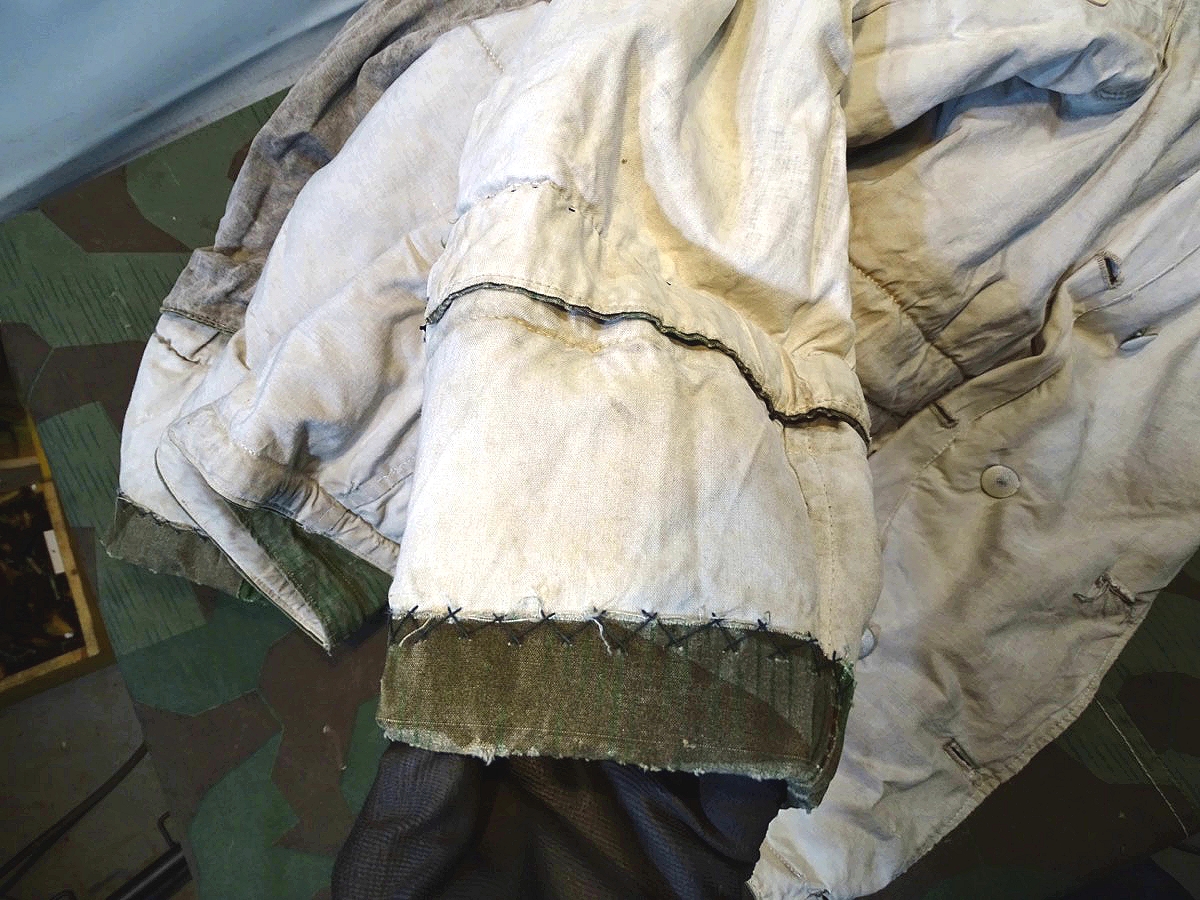 20950-20 Wehrmacht wendbare Wintertarnjacke, Splittertarn auf weiß, getragenes, ungereinigtes Stück