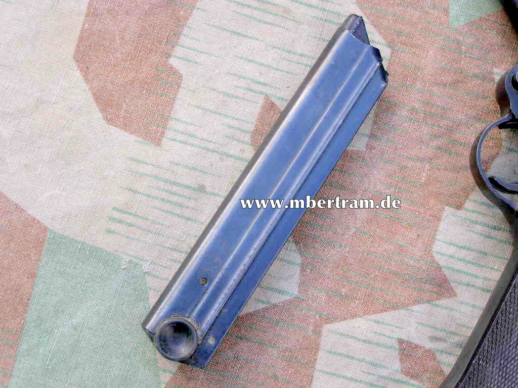 WH Luger P08, deko Pistole. Nachbau aus Metal, mit BKA