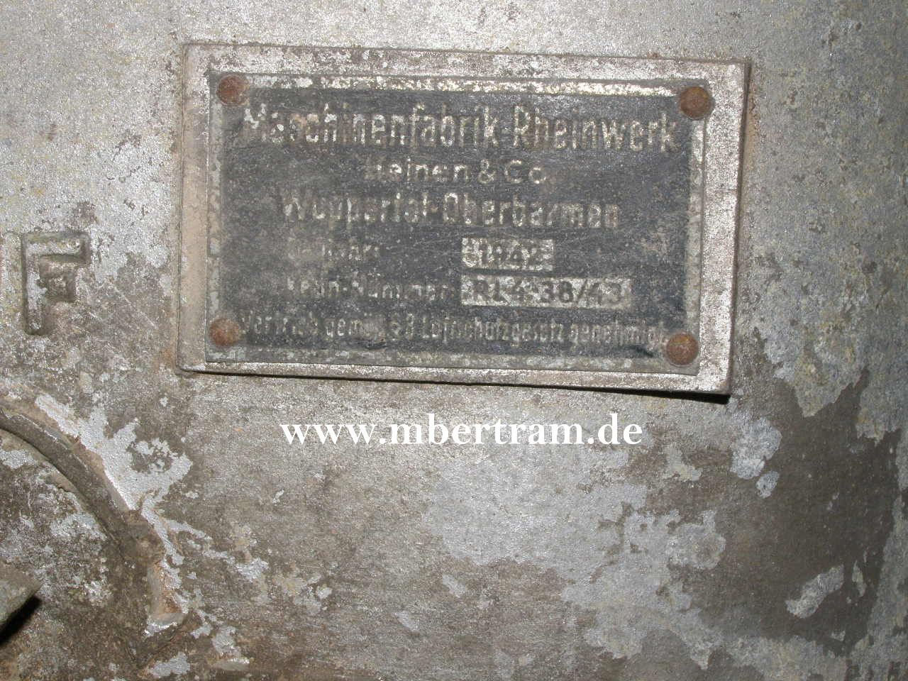 10511-11 Bunker Lüftungsanlage, 1942. 2 riesige Filter, Pumpe...