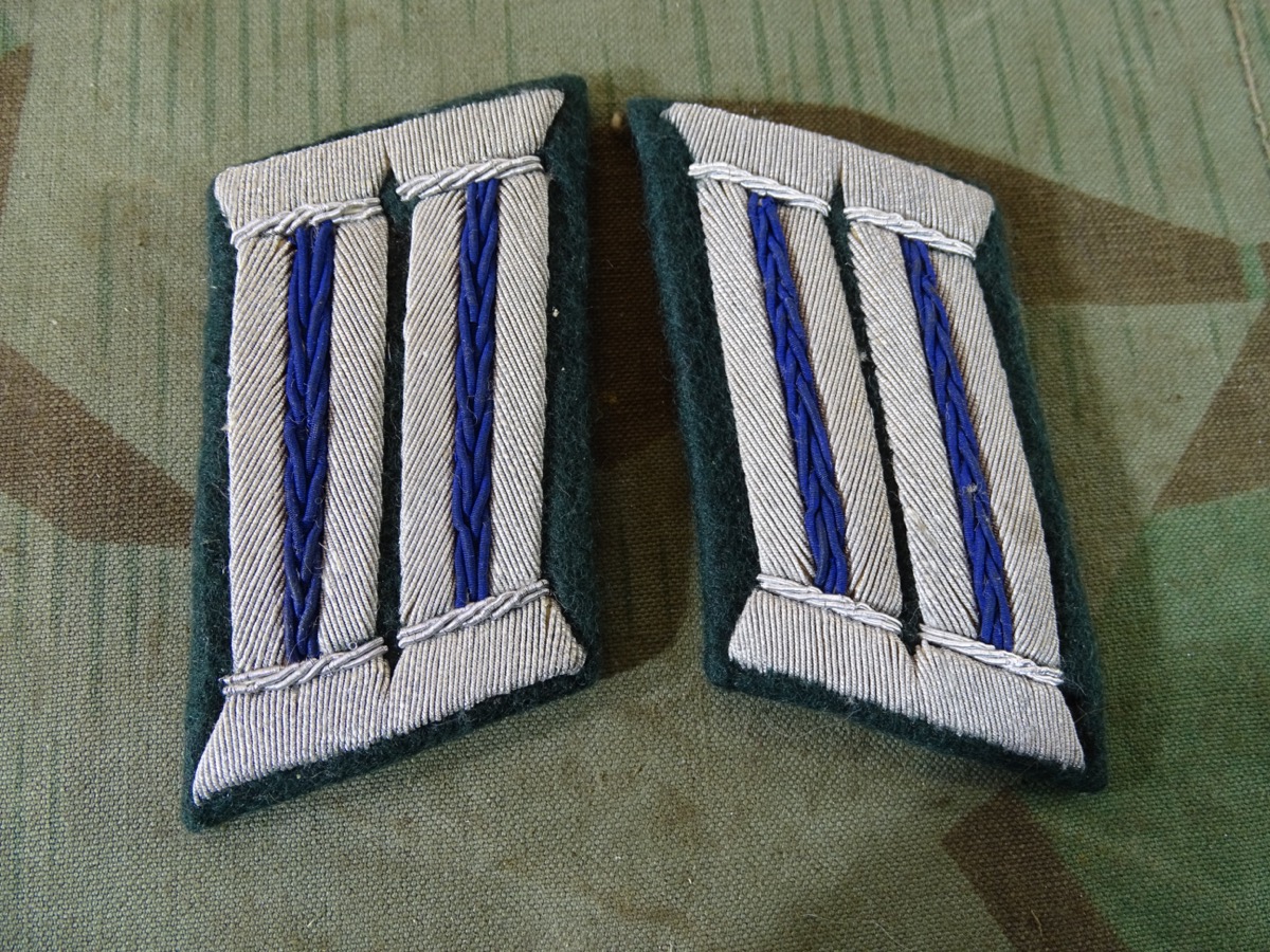 Paar Kragenspiegel Arzt bzw. Sanitätsoffizier der Wehrmacht