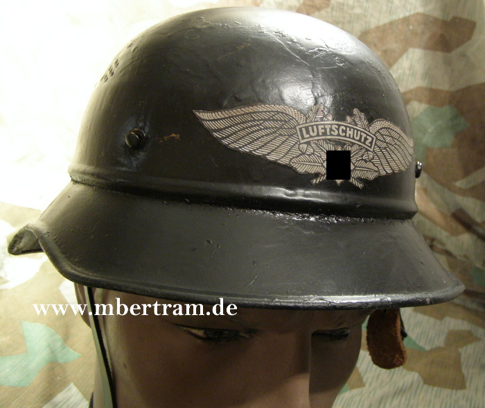 Luftschutzhelm, Gladiatorform Mit ergänztem Wappen