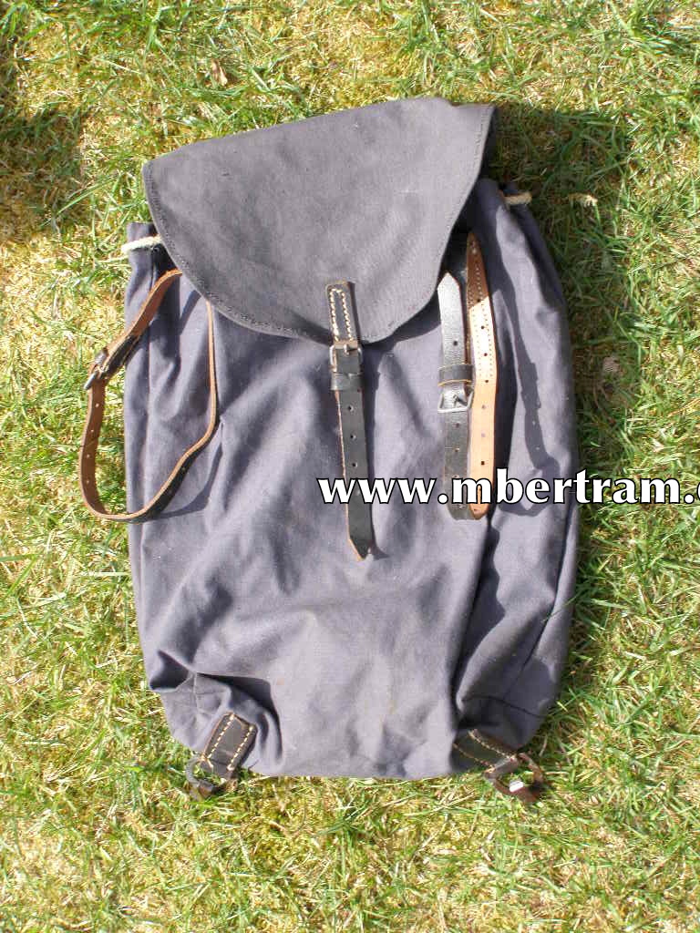 Luftwaffe Rucksack mit Packriemen um 1943 mit RB Nr.