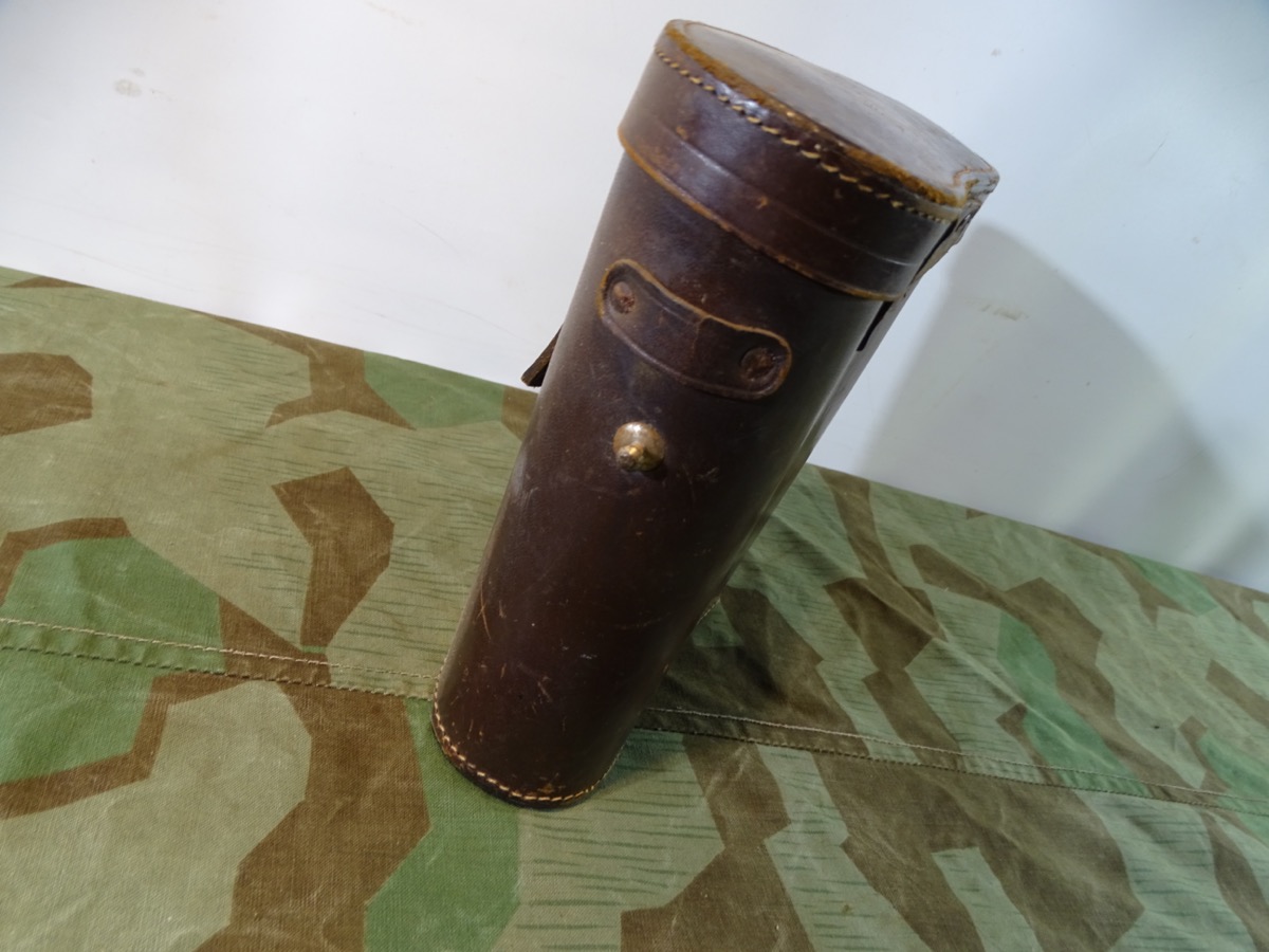 Brauner Leder Köcher für ein Fernglas 10x50 Brauner Leder Köcher für ein Fernglas 10x50