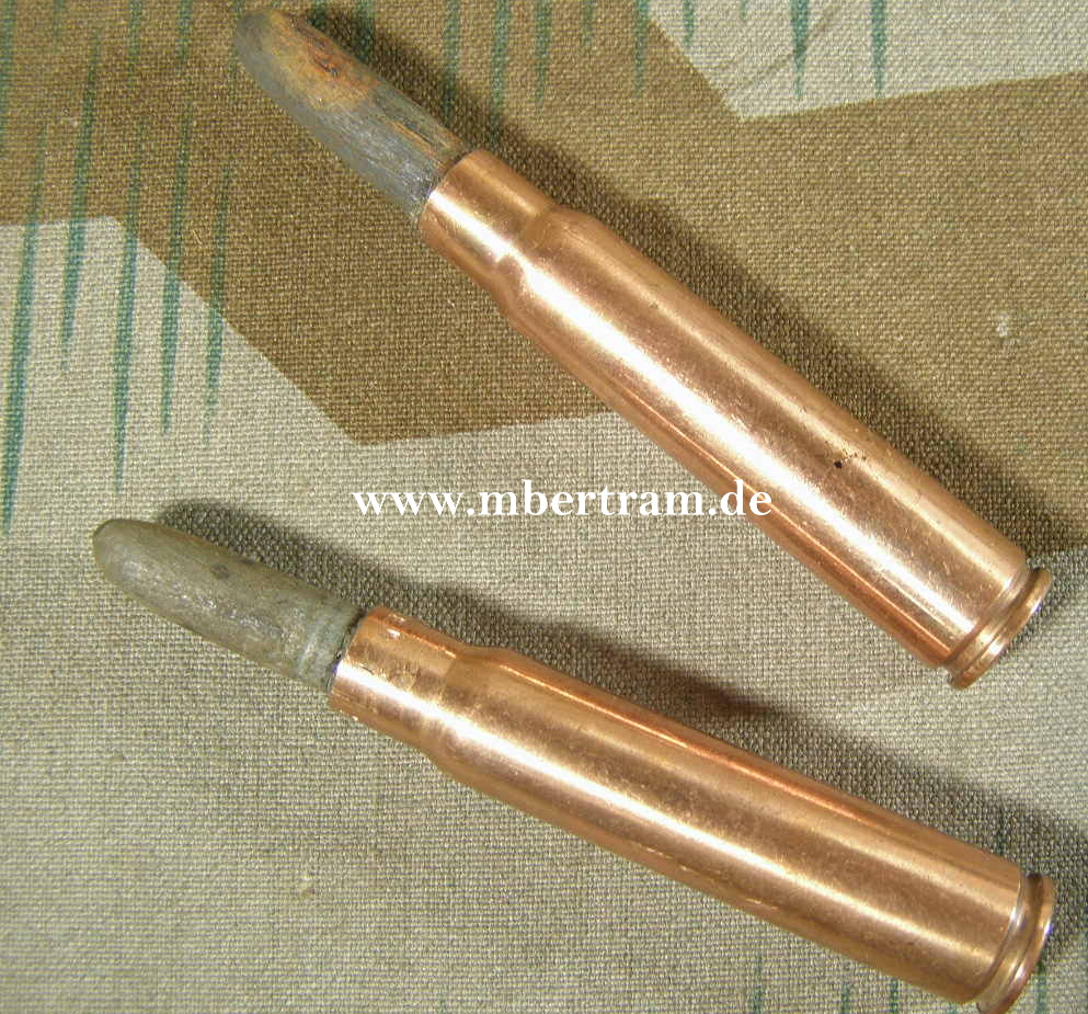 MG 34 / MG 42. Manöverpatronen mit Holzgeschoss, 8x57