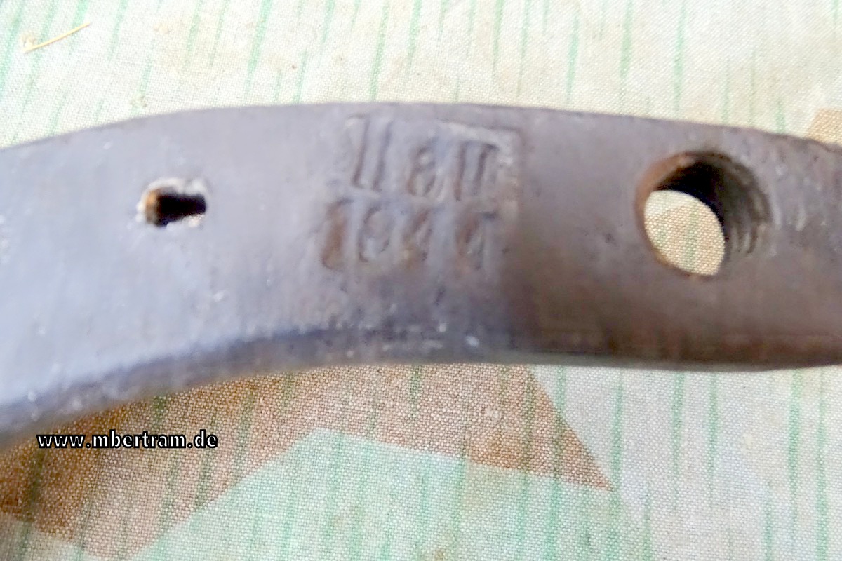 Wehrmacht Kavallerie Hufeisen Gr. V5, schöner Stempel  "Hau 194"